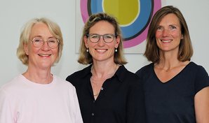 Dr. med. Angela Imhof, Dr. med. Anneke Peters und Dr. med. Susanne Helling Portrait von Dr. med. Imhof, Dr. med. Peters und Dr. med. Helling (v. l. n. r.)